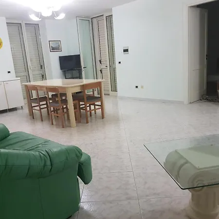 Verde Mare Piano Terra *